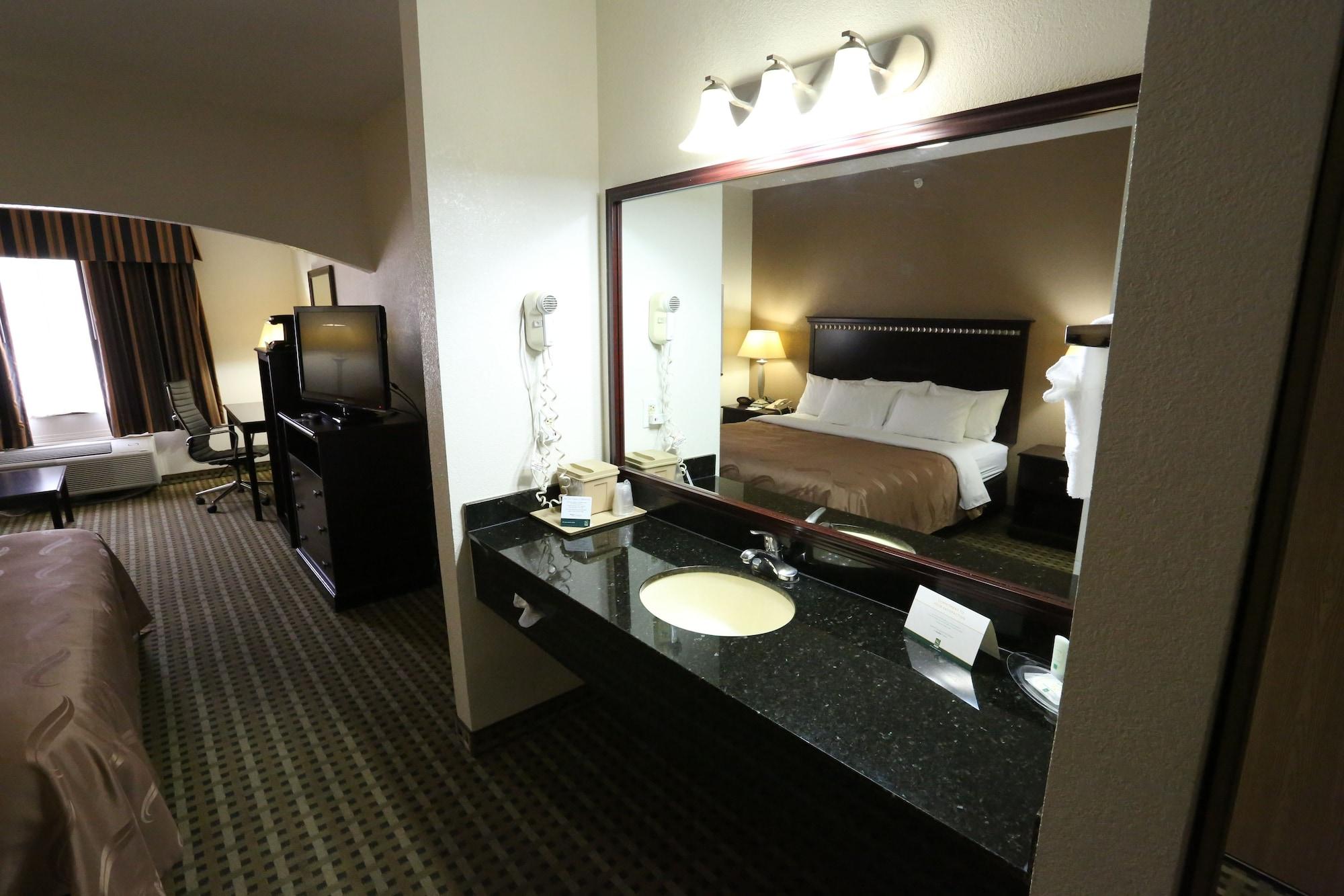 Quality Suites Burleson - Ft Worth Kültér fotó