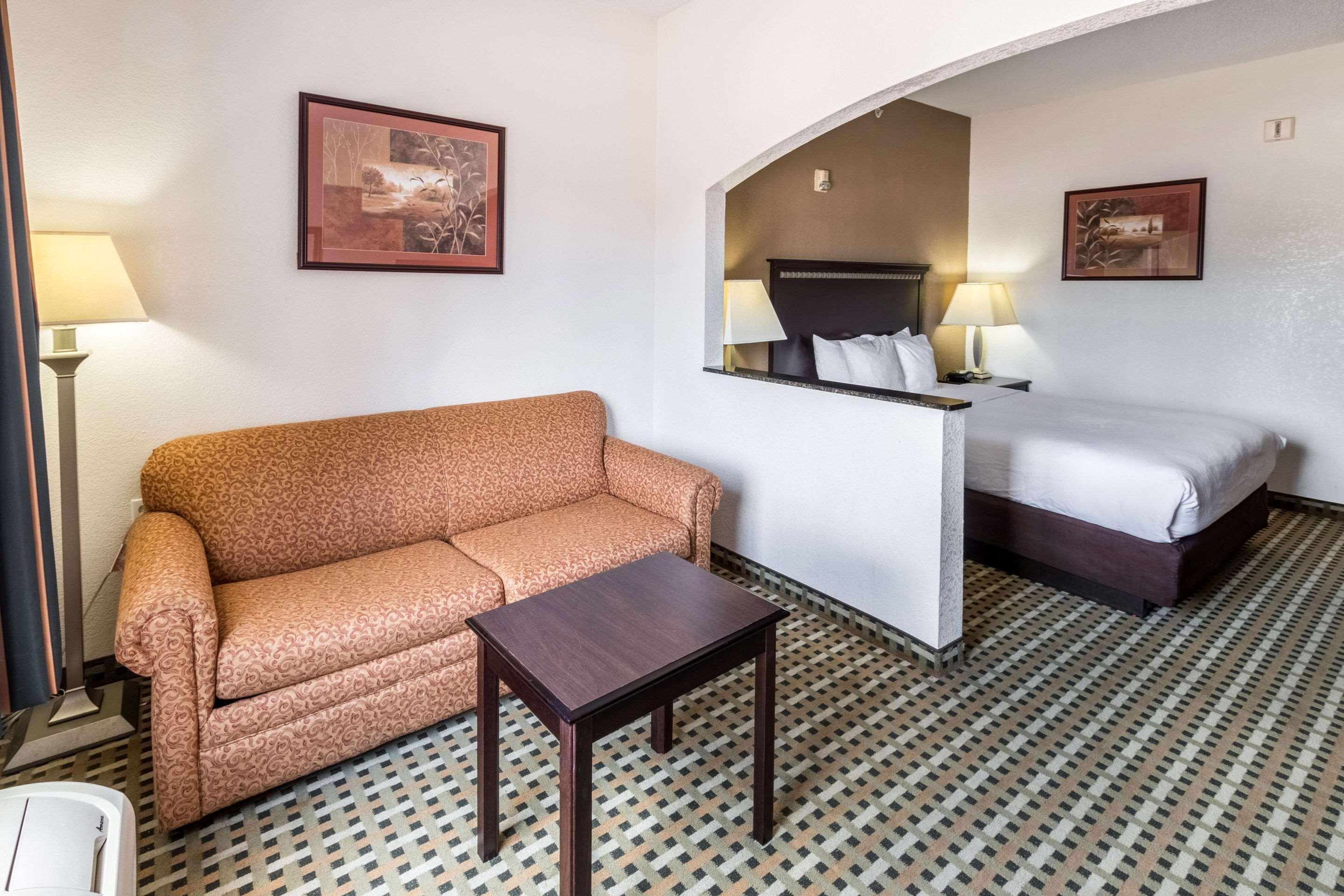Quality Suites Burleson - Ft Worth Kültér fotó